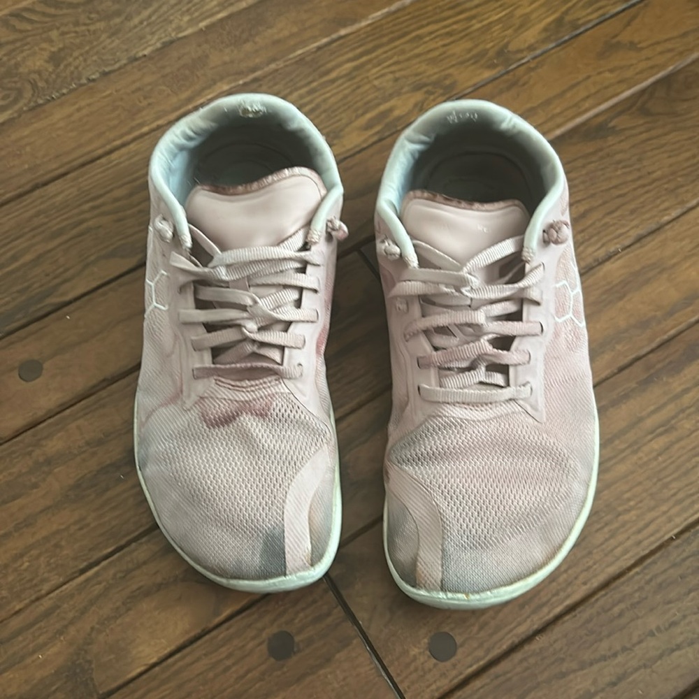 Women’s VivoBarefoot Geo Racer II - read description